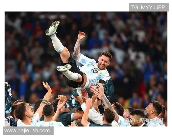 全球足球巨星风采：梅西C罗内马尔等领衔的传奇时刻与辉煌成就